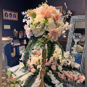 COPY - Medium Sized Custom Made Life-Like Luxury FlowerBalls for Wedding/Bdays/…